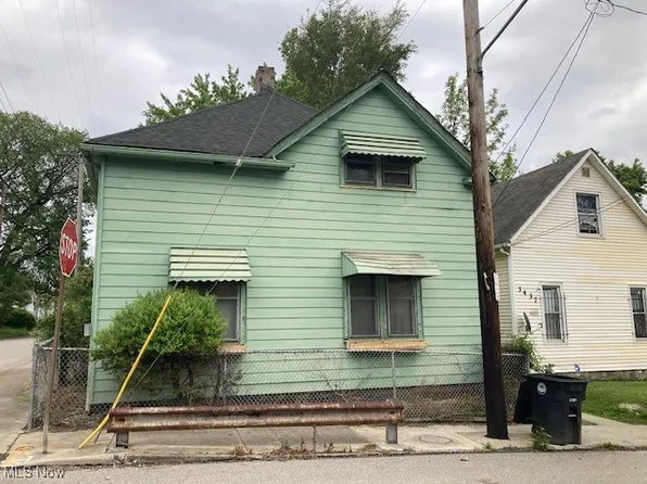 3433 E 50th St, Cleveland, OH 44127