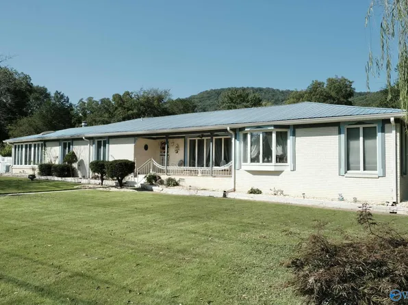 1866 Old Big Cove Rd, Owens Cross Roads, AL 35763
