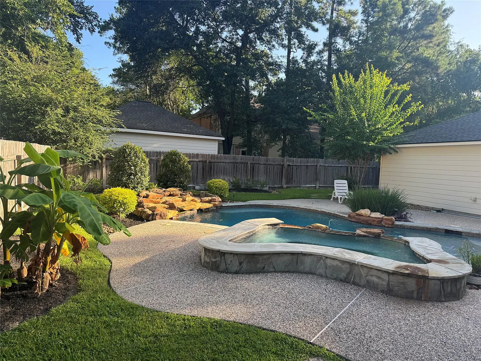 4 bed, 3.5 bath, 2679 sqft, $3,750 — Photo 2