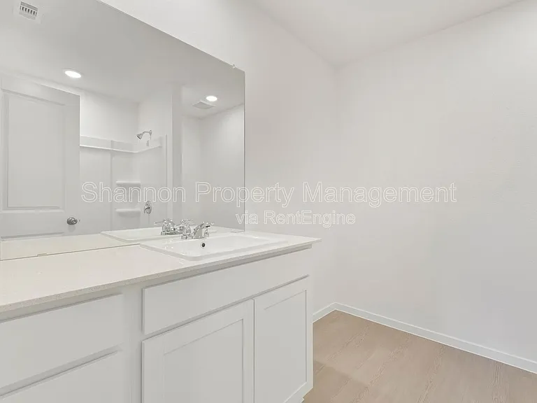 253 Douglas Hills Dr — Photo 16