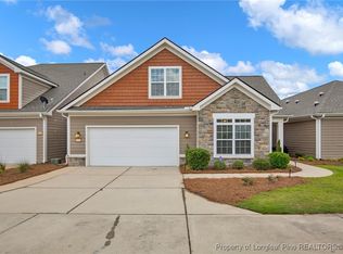 233 Nandina Ct, Fayetteville, NC 28311