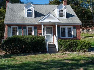 22 Valley Rd, Bath, ME 04530