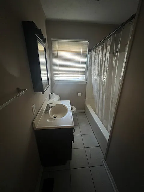 3 bed, 1015 sqft, $1,000 — Photo 4