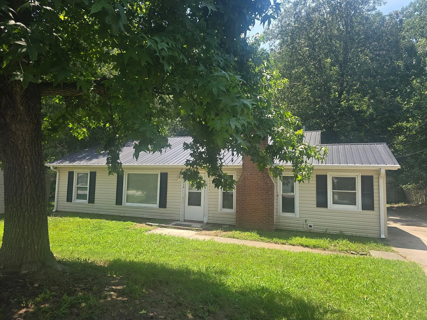 2612 Ernest St. — Photo 1