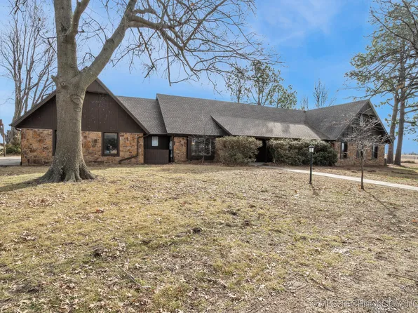 1140 N 435th Rd, Pryor, OK 74361