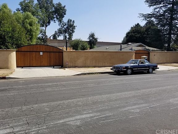 2nd image of 9006 Aqueduct Ave