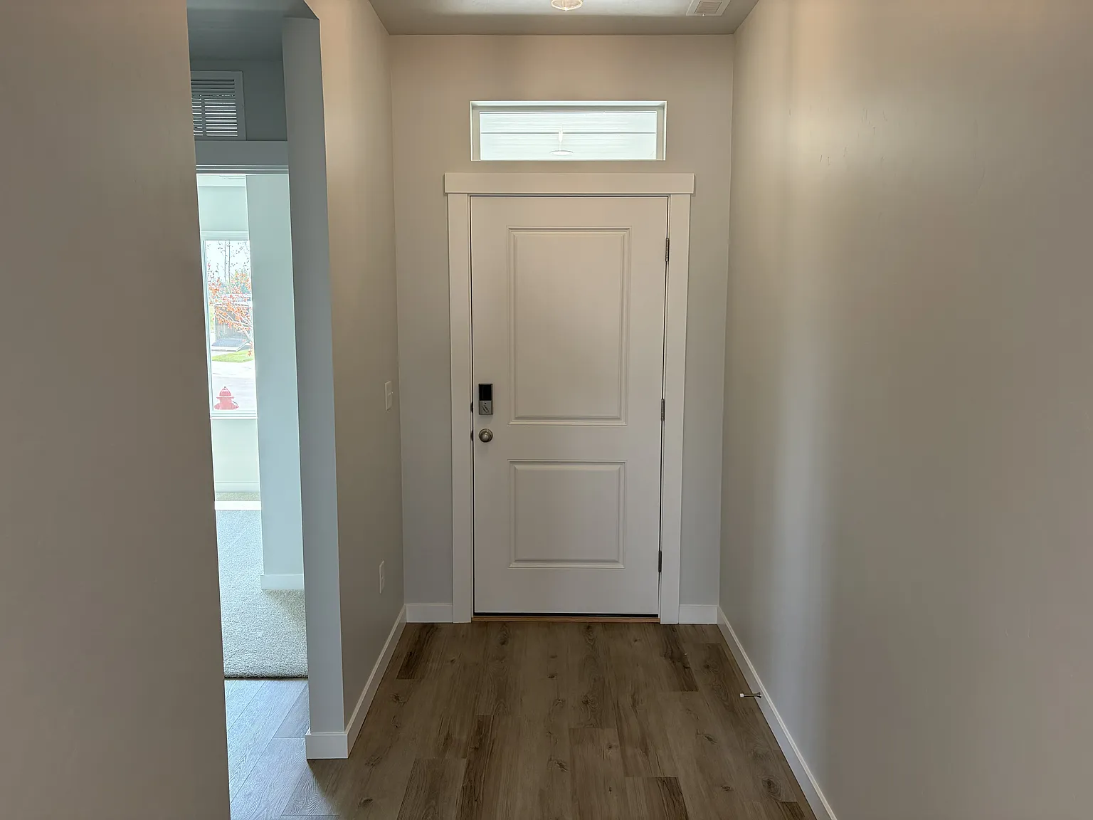 4 bed, 1860 sqft, $2,800 — Photo 2