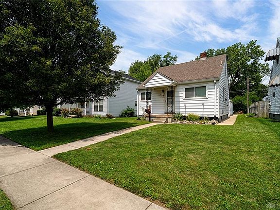 3rd image of 1133 Eureka Dr