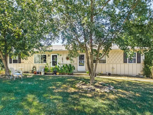 9505-9507 W 54th St, Shawnee, KS 66203