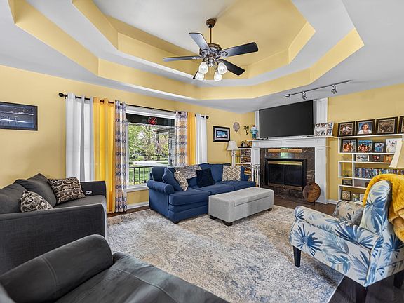 5th image of 8915 Wildrose Ln