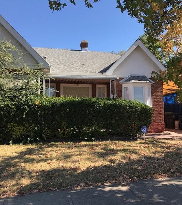 1st image of 810 N Pershing Ave