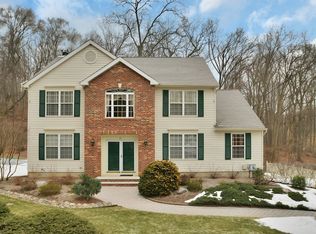 21 Homestead Rd, Gillette, NJ 07933