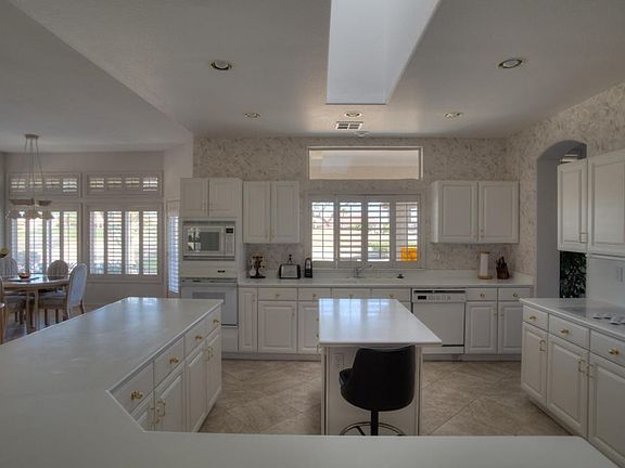 5th image of 21507 N Limousine Dr
