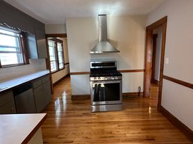 77 Walk Hill St, Jamaica Plain, MA
