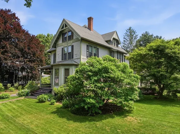33 Gilbert St, North Brookfield, MA 01535