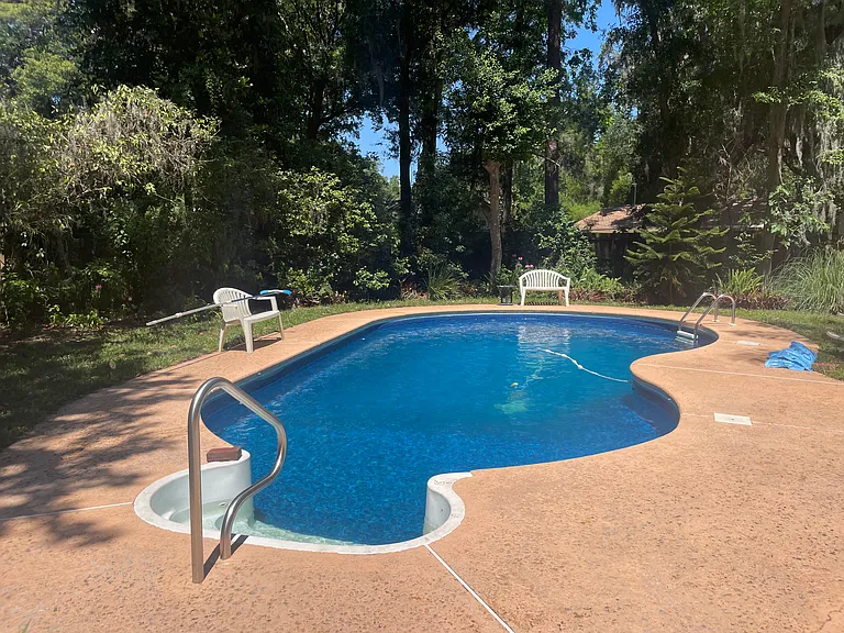 1177 Natures Hammock Rd N — Photo 2