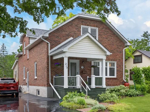 217 McClennan St, Peterborough, ON K9H 5H8