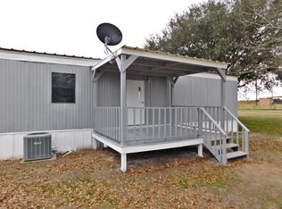 1607 Mallard Ln, Sealy, TX 77474