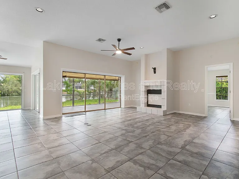 95 Woodside Dr — Photo 12