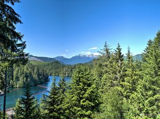 390 N Kokanee Ridge Dr, Hoodsport, WA
