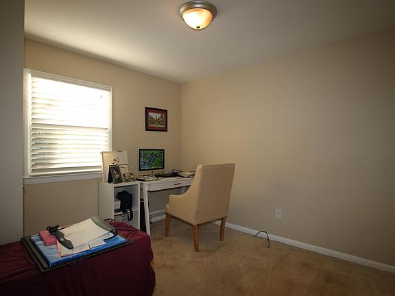 3rd image of 1013 Faubus Dr