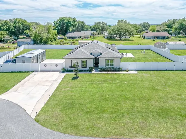 12530 Garrett Pl, Grand Island, FL 32735