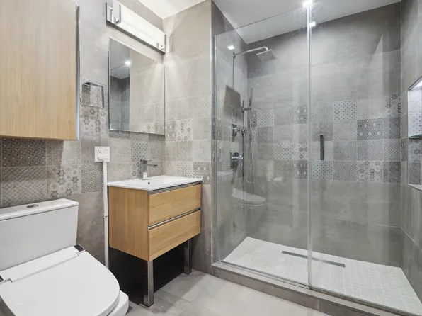 55 Maspeth Avenue image 9 of 12