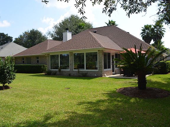 3rd image of 1408 Ernest Hemingway Dr