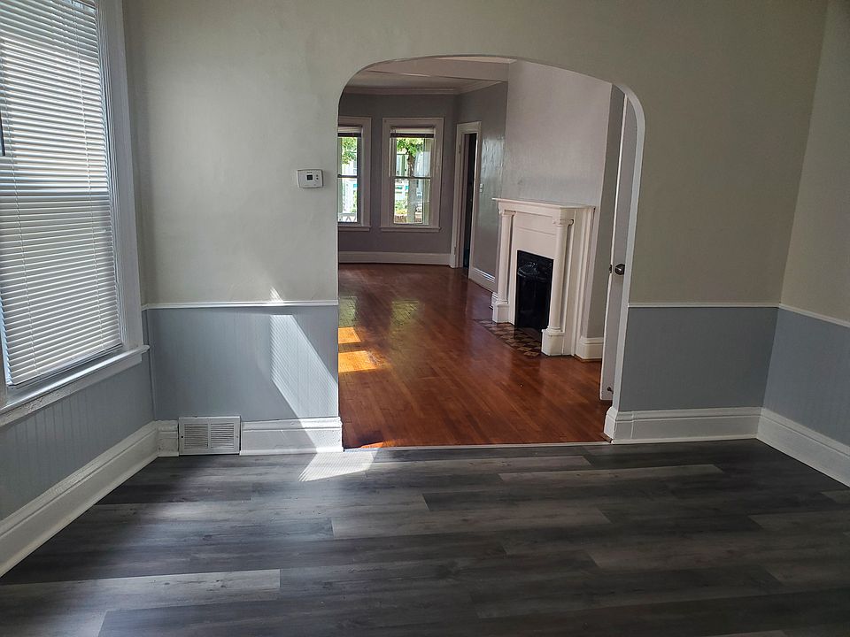 1st image of 807 Ashland Ave