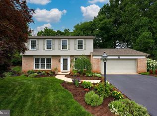 2 Chip Ln, Reading, PA 19607