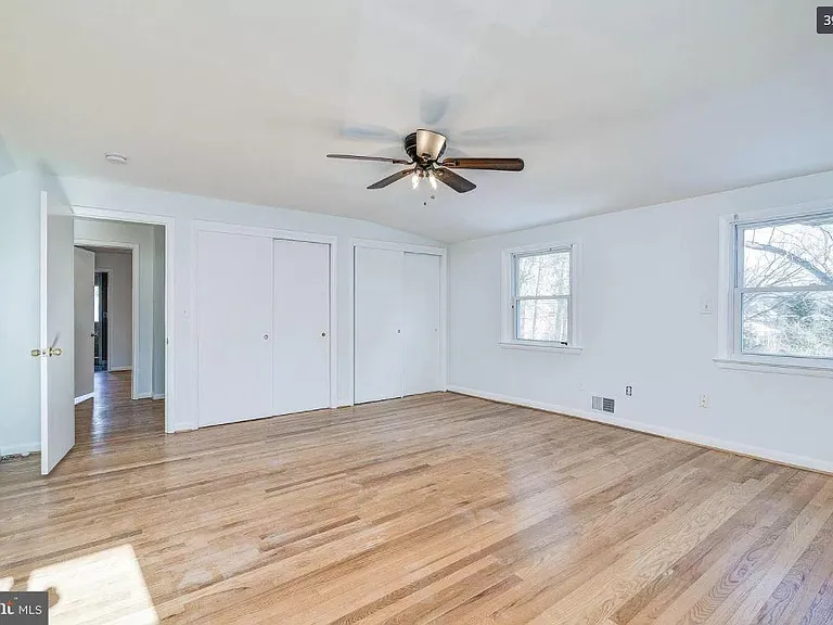 9913 Old Georgetown Rd — Photo 39