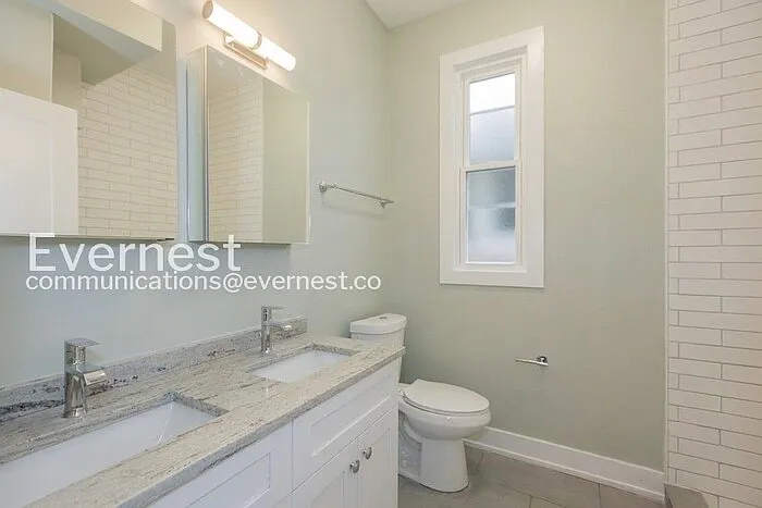 3040 N Southport Ave #1F — Photo 5