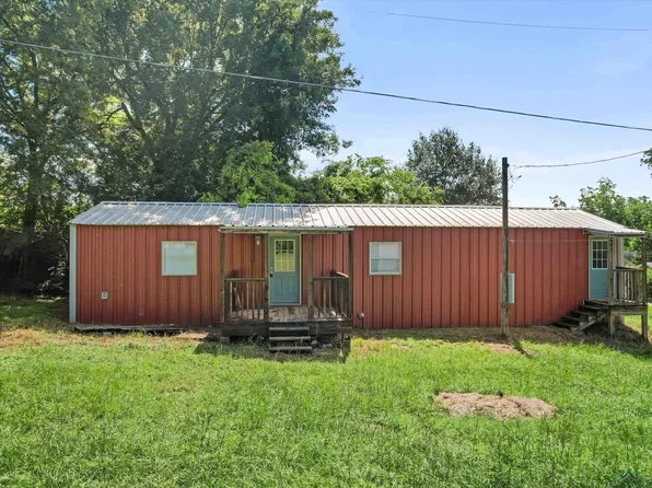 306 W Gilmer St, Big Sandy, TX 75755