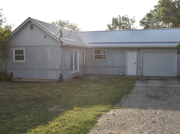 111 S Dakota St, Conrad, MT 59425