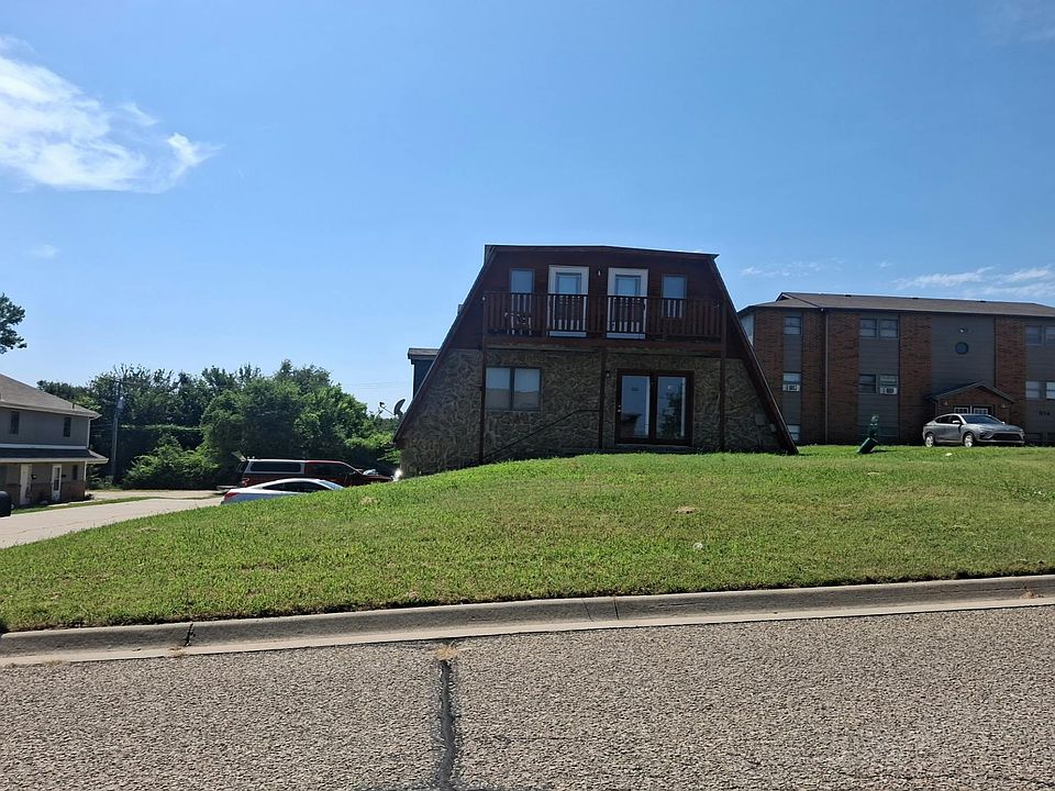 1st image of 918 Windwood Dr