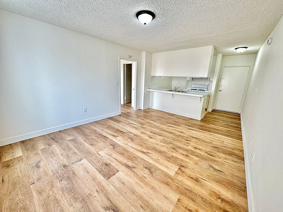 1st image of 11726 Lemay St #15
