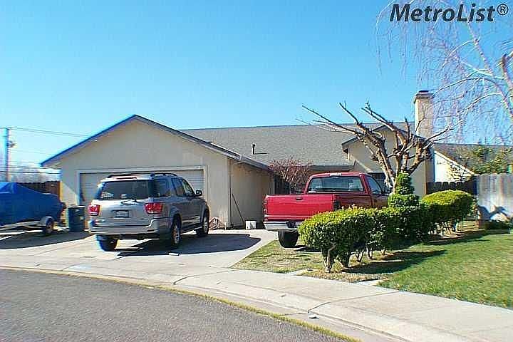 1st image of 3933 Sweet Gum Dr