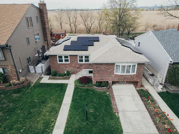 15 Ridge Rd, Lyndhurst, NJ 07071