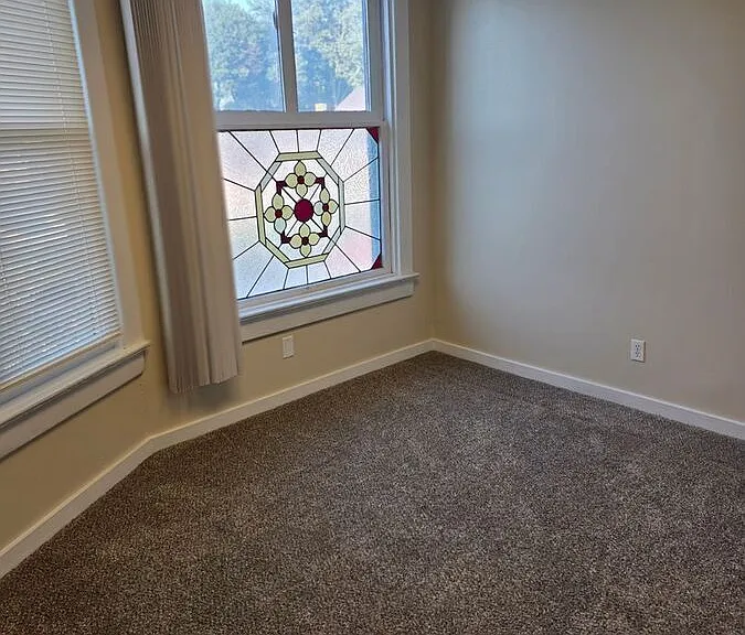 1630 Woodlawn Ave #5 — Photo 2