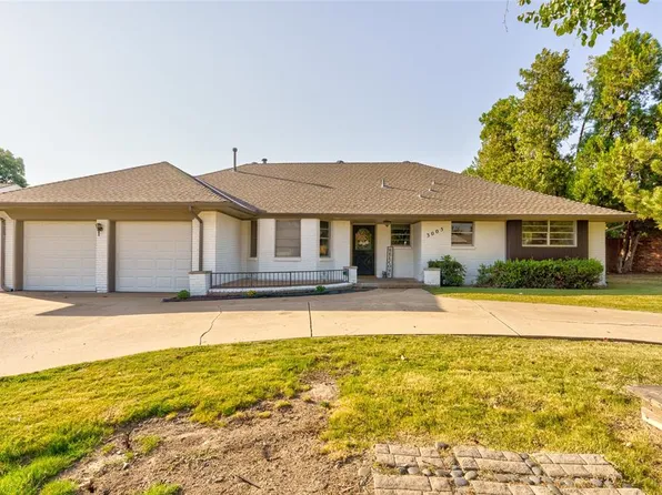 3005 Carlton Way, The Village, OK 73120