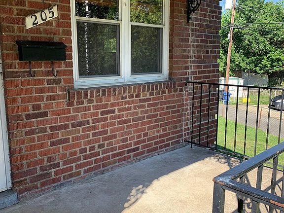 3rd image of 205 Evans Ln