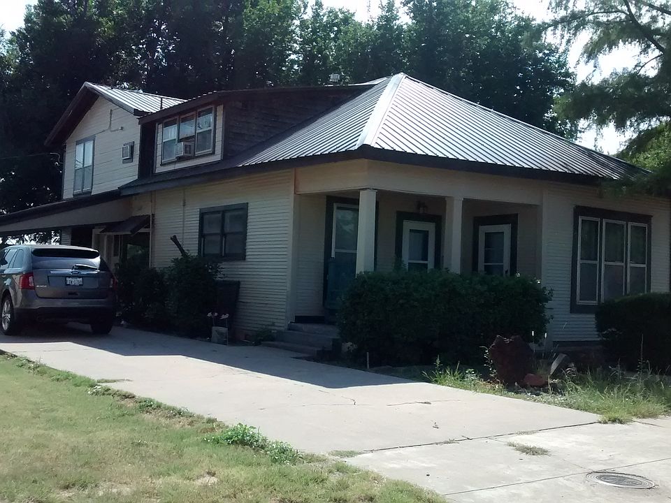 1st image of 811 Nw #C