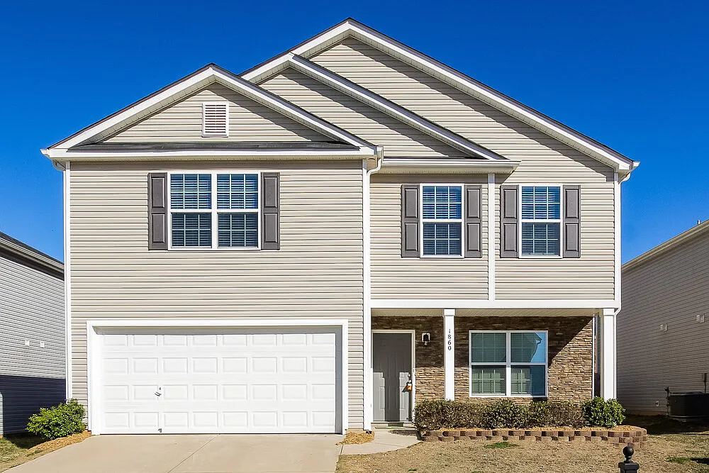 3 bed, 2.5 bath, 2231 sqft, $2,225 — Photo 1