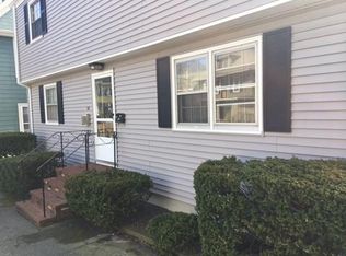 18 Guernsey St, Marblehead, MA 01945