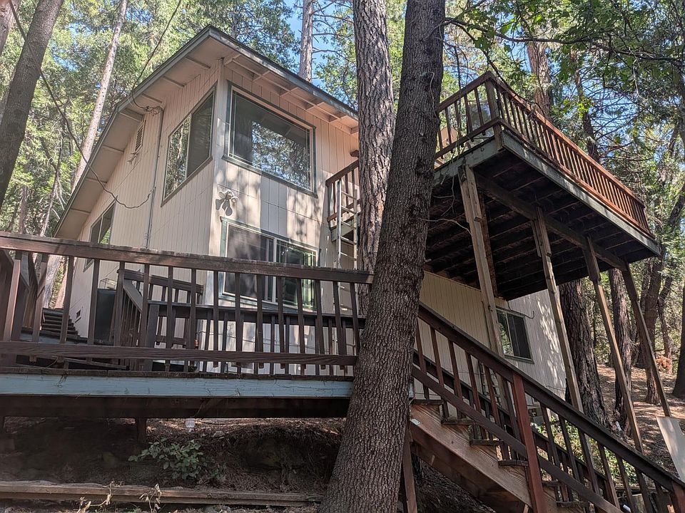 1st image of 18498 Wildwood Dr