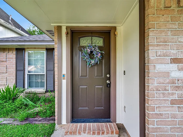 10031 Prospect Hill Dr — Photo 5