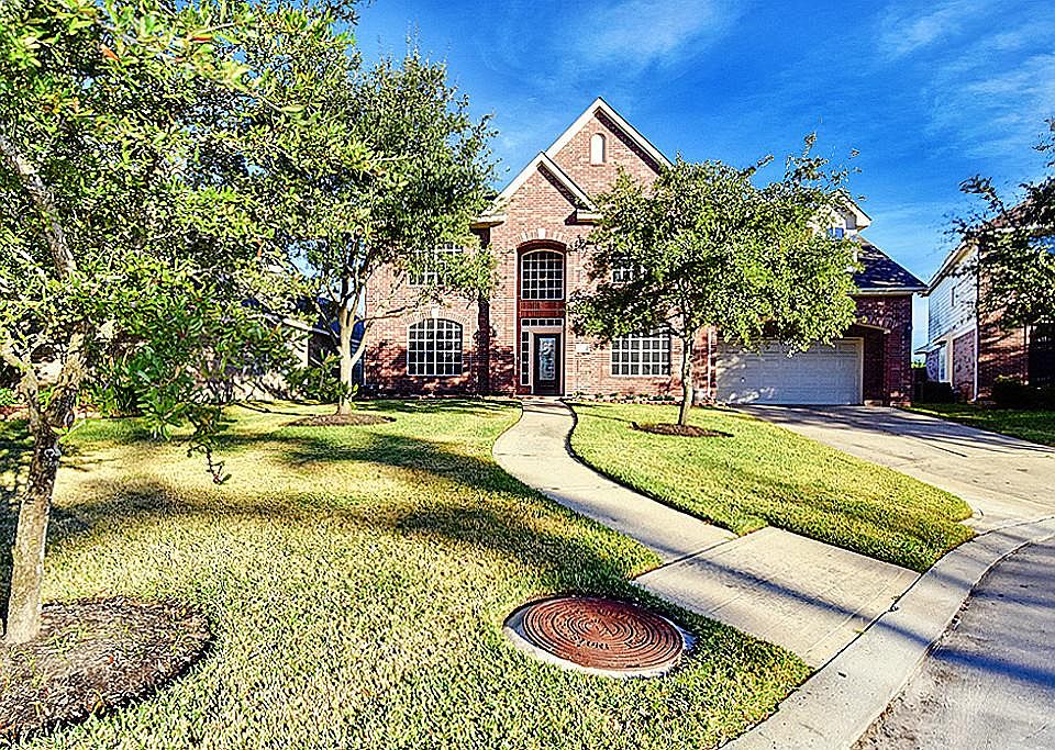 1st image of 12706 Robins Crest Dr