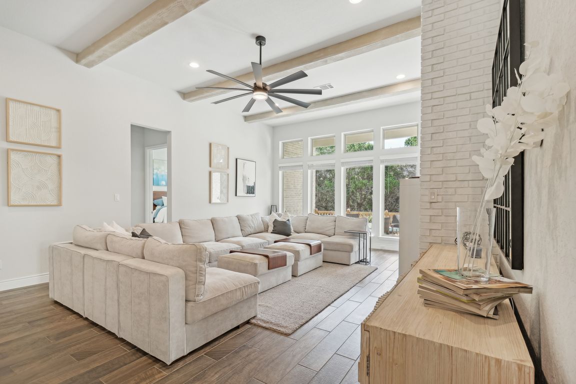 next background image