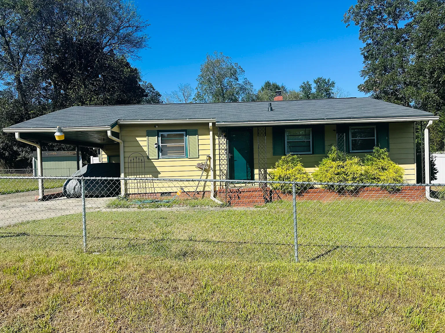 3 bed, 1.5 bath, 1110 sqft, $1,250 — Photo 2
