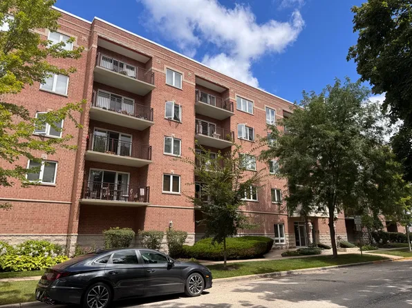 1378 Perry St APT 412, Des Plaines, IL 60016